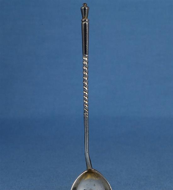 A set of six late 19th/early 20th century Russian 84 zolotnik silver picture back spoons, Length 5 ¼/133mm Total Weight: 3oz/83grms